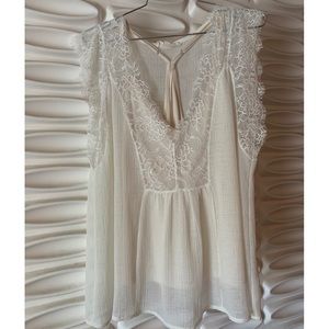 LOVESTITCH Odette Lace Top